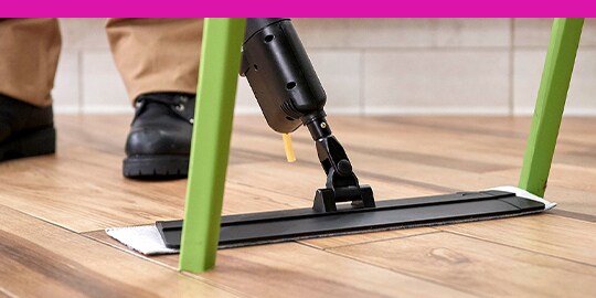 3M Easy Trap dusting tool for commercial floor cleaning
